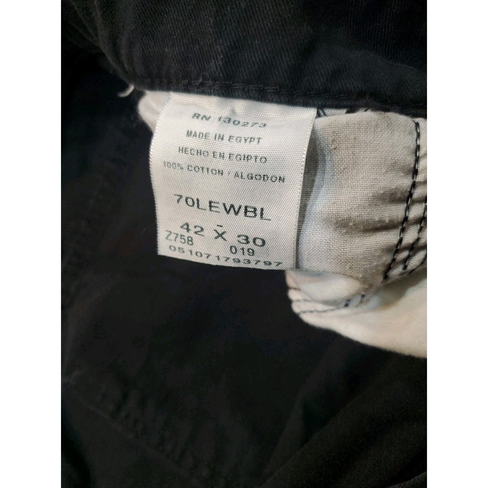 EUC Wrangler Pants Men 42x30 Black Relaxed Cargo Utility Authentic Issue - Picture 3 of 5